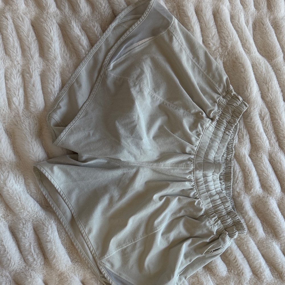 Lulu Lemon Ecru (Light Beige) Elastic Waist Athletic Shorts